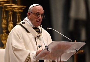 El Papa promete que la Iglesia combatirá la pederastia, uno de los peores y más viles crímenes