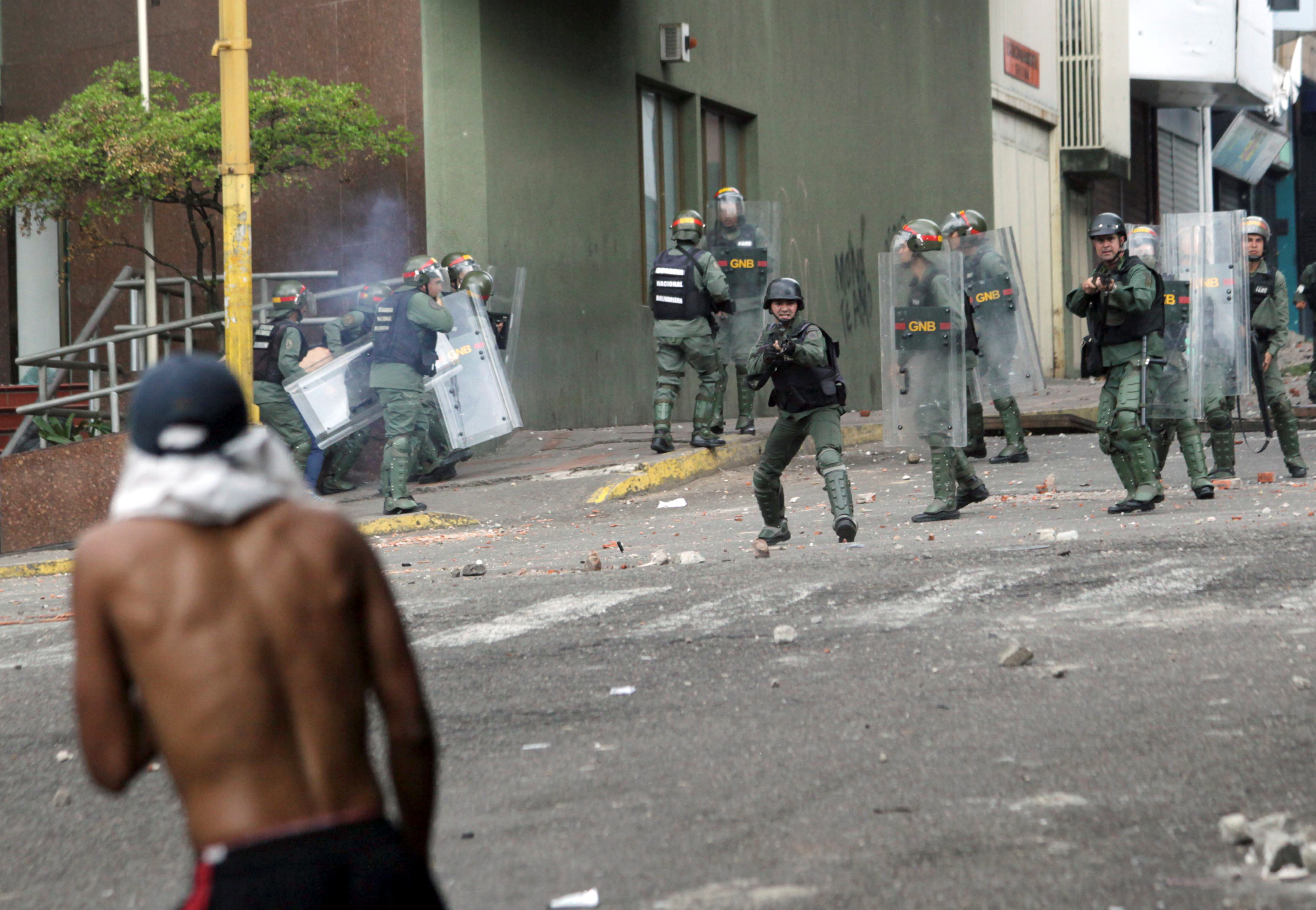Bachelet pide investigación independiente por uso excesivo de la fuerza contra manifestantes en Venezuela