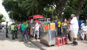 Estadounidense se ganó el corazón de venezolanos en Cúcuta tras ofrecer comida gratis