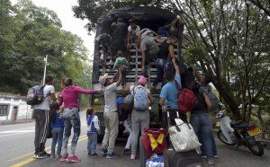 Venezuela restringirá el paso de migrantes por corredores humanitarios en frontera con Colombia