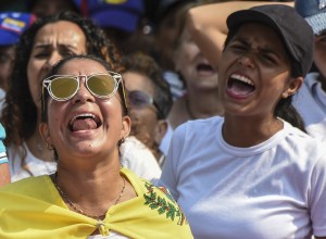 “No tenemos nada”: El grito de auxilio de venezolanos en la frontera con que piden ayuda humanitaria
