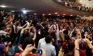 Guaidó en la UCV: El futuro lo construimos hoy y está a favor de la democracia #8Feb