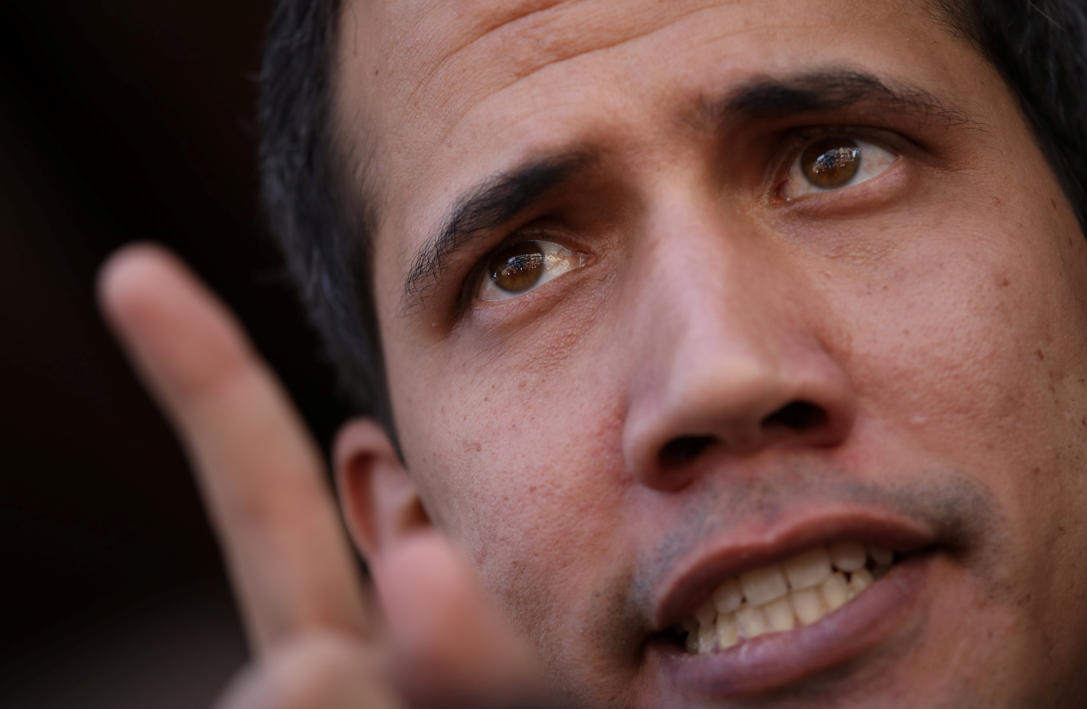 Guaidó agradece a España por apoyar avalancha humanitaria en Venezuela