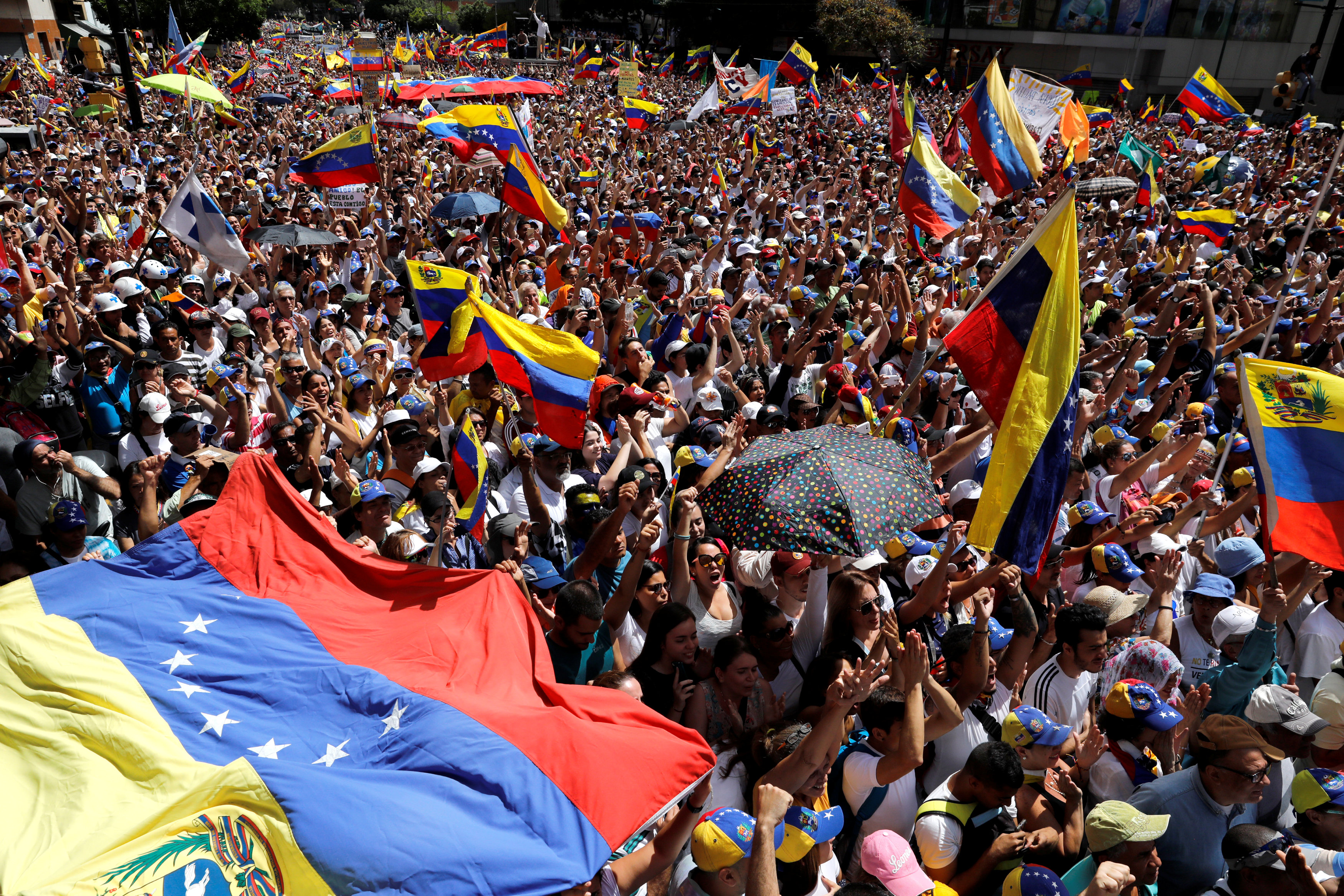 Camino al renacimiento económico: Inversionistas y acreedores, su rol ante crisis en Venezuela