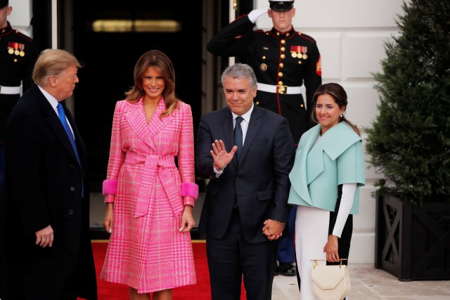 Se de la chaqueta de la primera dama de Colombia y funcionarios salen su defensa (fotos)