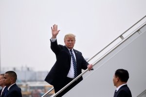 Trump abandona Vietnam tras su cumbre con Kim Jong Un
