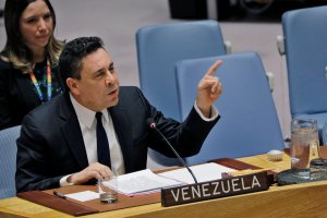 Samuel Moncada denunció ante la ONU un presunto bloqueo naval de EEUU