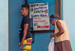 Cubanos van a las urnas para decidir sobre una nueva Constitución
