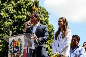 Antena 3 entrevistará al presidente (E) Juan Guaidó este #3Feb