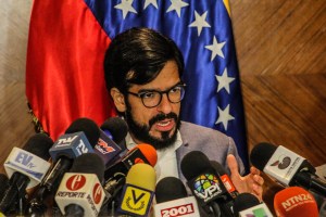 Miguel Pizarro agradeció a la Cruz Roja por la llegada de ayuda humanitaria a Venezuela