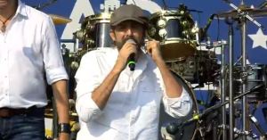 Juan Luis Guerra cantó para los venezolanos en el Venezuela Aid Live (VIDEOS)