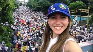 ALnavío: Qué hace y qué dice en Twitter la mujer de Juan Guaidó