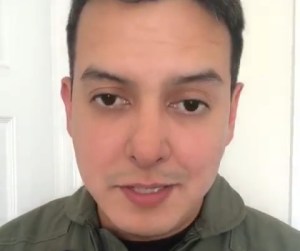 Oficial retirado de la Fuerza Aérea, Víctor Romero Meléndez, envía un mensaje a militares (VIDEO)