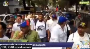 EN VIDEO: Venezolanos marchan por la Avenida Andrés Bello desde La Candelaria #Feb