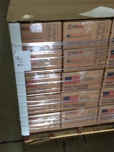 Estados Unidos ya está transportando la ayuda humanitaria para los venezolanos, informa Bolton (FOTO)
