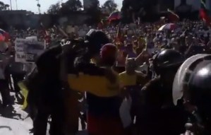 EN VIDEO: “Prefiero retirar a mis hombres antes que reprimir al pueblo”, dijo la PNB en Barquisimeto #2Feb