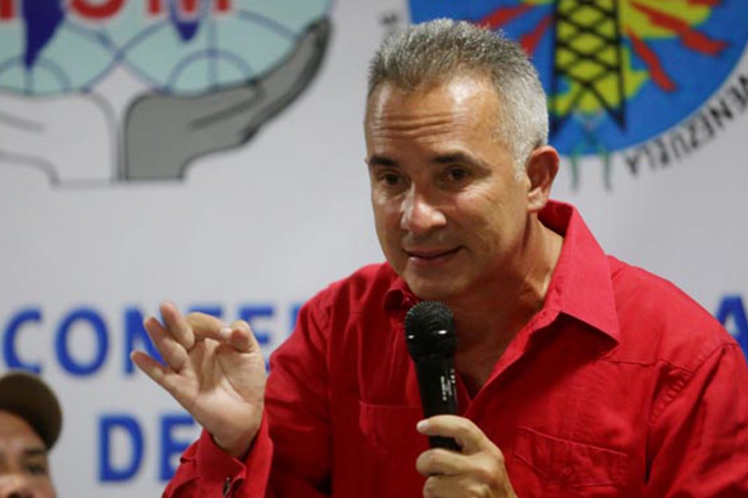 El dirigente chavista Freddy Bernal reconoció que “sería un suicidio” un enfrentamiento militar de Venezuela con EEUU