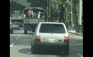 En Video: Presuntos milicianos se pasean armados con “bichas” en la avenida Bolívar