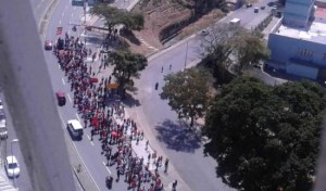 EN FOTOS: Chavistas no llenan ni una acera en las cercanías de Miraflores #2Feb