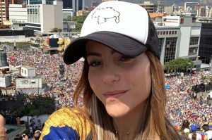 Esta periodista venezolana le pidió a Paula Bevilacqua quitarse la “careta”