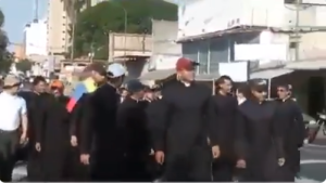 ¡Válgame Dios! Sacerdotes también marcharon en Lara para exigir ayuda humanitaria (Video)