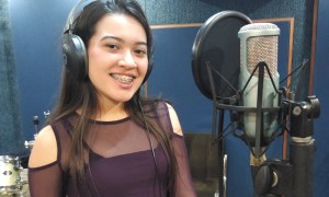 Vale Castillo se prepara para presentar su sencillo musical