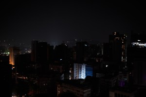 EN FOTOS: Venezuela, el país que sufre noches fantasmales gracias al chavismo