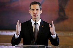 Guaidó viaja a Argentina para reunirse con Macri