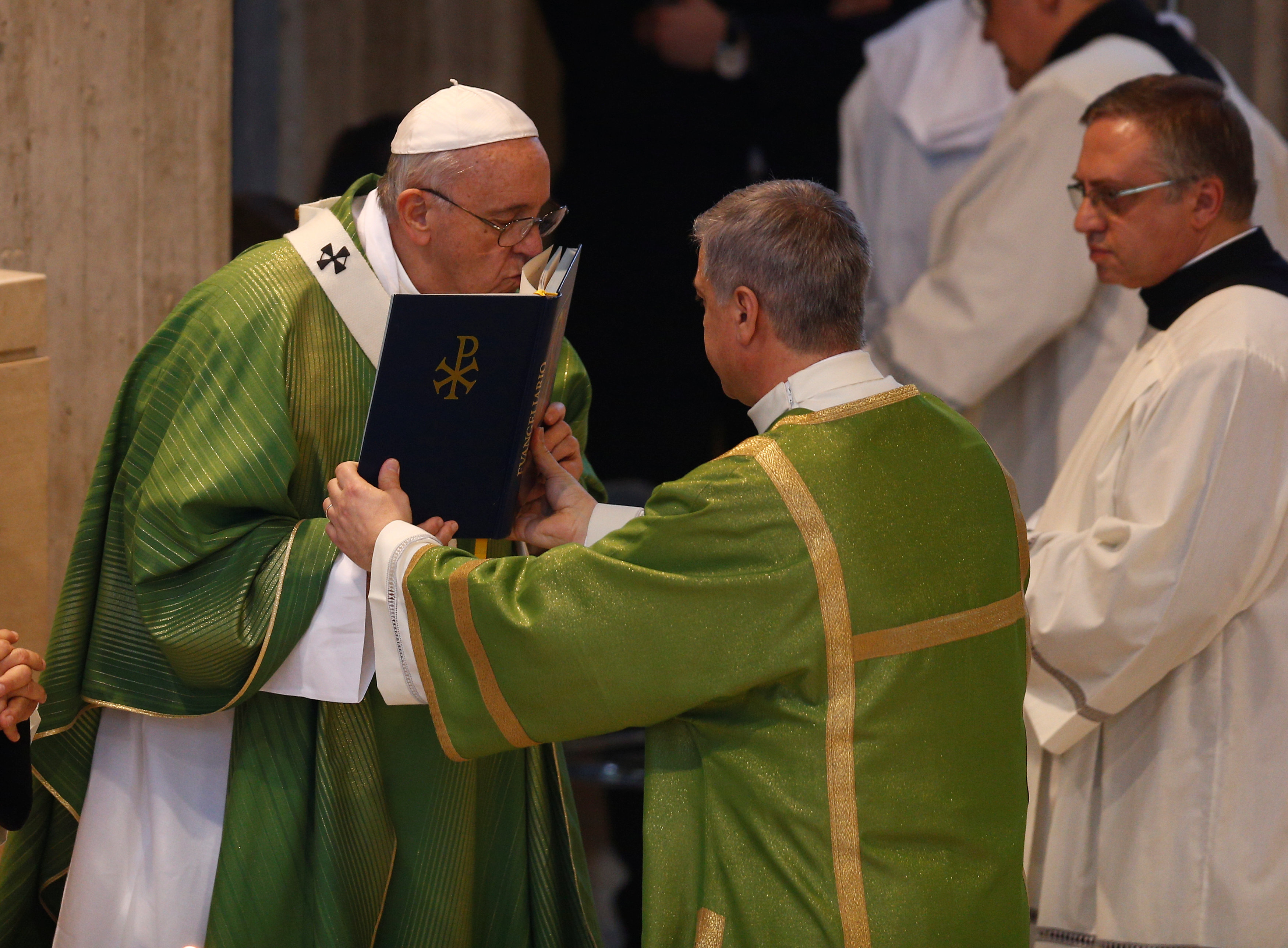 Papa Francisco anuncia apertura de los archivos sobre el pontificado de Pío XII