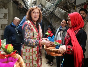 La historia de un “food truck” palestino atrae a una estrella de Hollywood a Beirut