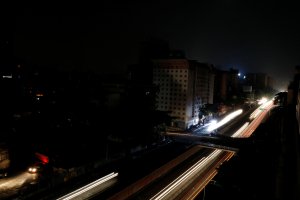 Se restablece el servicio eléctrico en algunos sectores de Caracas #10Mar