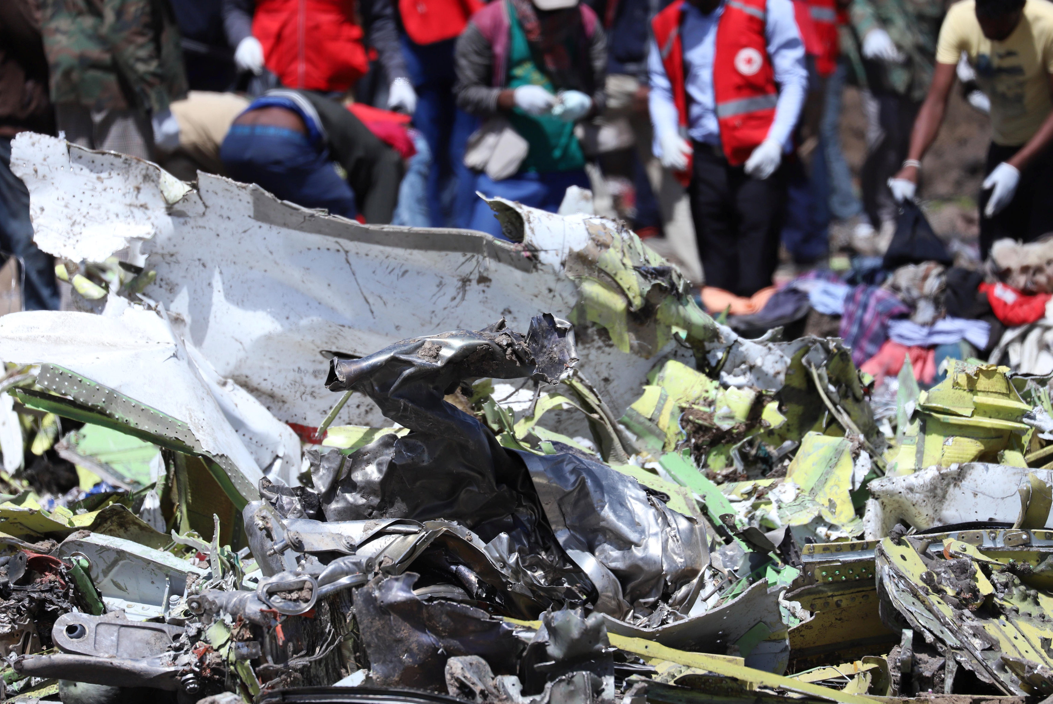 Etiopía termina de identificar restos de víctimas de accidente del Boeing 737