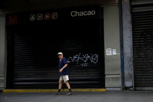 Usuarios del Metro de Caracas fueron desalojados del sistema durante el apagón (Video)