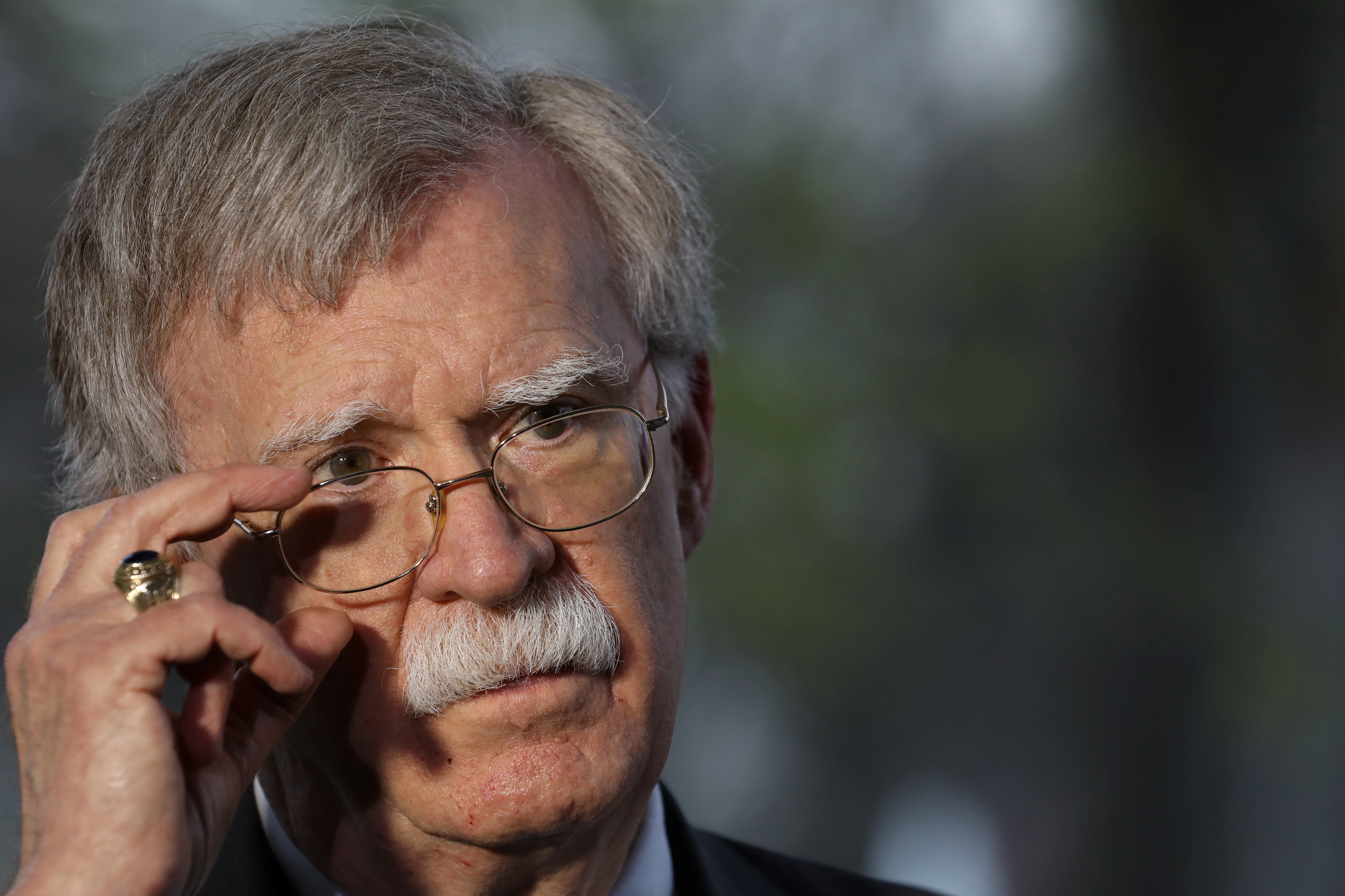 Bolton: La máxima presión sobre la influencia maligna de Irán continúa con sanciones a Zarif