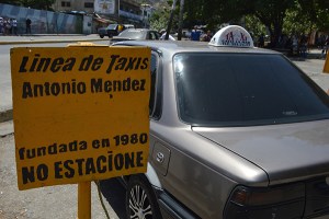 Taxistas cobran hasta Bs. 15.000 desde La Guaira a Caracas