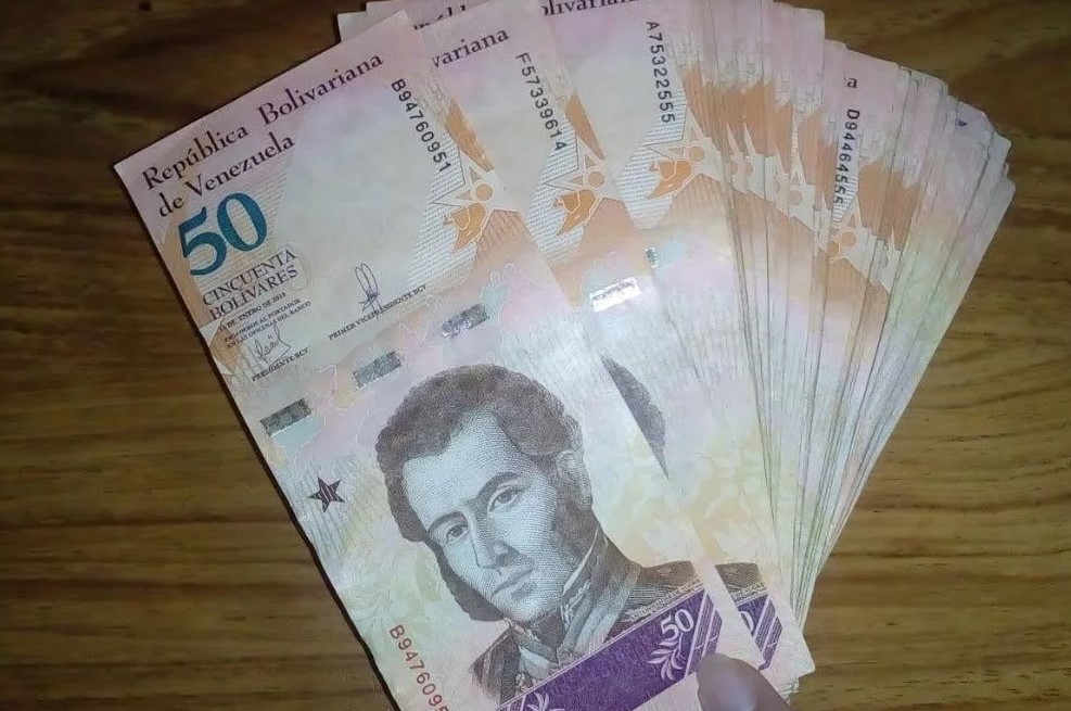 Comerciantes y transportistas dejan de aceptar el billete de 50 bolívares