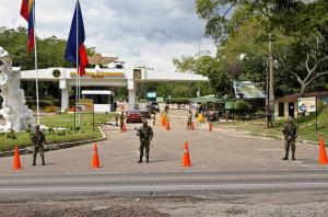 Otro caso de espionaje venezolano en Colombia: detuvieron a un oficial con fotos de una base de la Armada