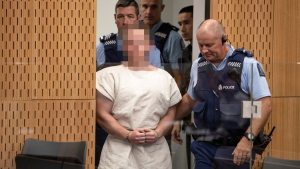 Atacante de mezquitas en Nueva Zelanda enfrentará 50 cargos de asesinato