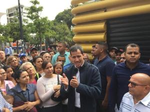 Guaidó recorre Caracas para conocer la situación en medio de apagón #8Mar (fotos)