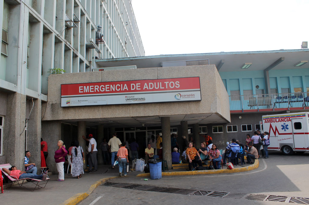Emergencia del Hospital Universitario de Maracaibo repleta de heridos por saqueos