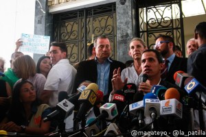 Guaidó propone un paro general de trabajadores de la administración pública (video)