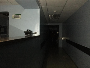 Hospital JM de Los Ríos sin agua y sin luz, a la espera de una planta eléctrica #10Mar (fotos)
