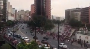 Así lucieron las calles de Chacao y Chacaíto tras el apagón #7Mar (Videos)