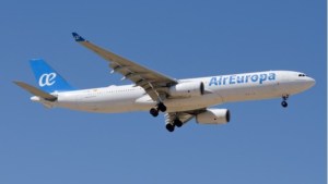 Falsa alarma obliga a la evacuación de los pasajeros de un avión en Ámsterdam