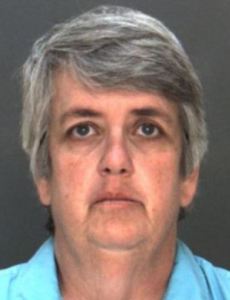 ¡Ah Ok!… detuvieron a maestra abuela de 51 años por tener sexo con ALUMNA de 16 (FOTO)