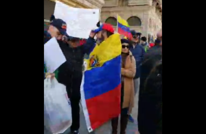 Venezolanos en Nueva York exigen ayuda humanitaria frente a la Torre Trump (Video)