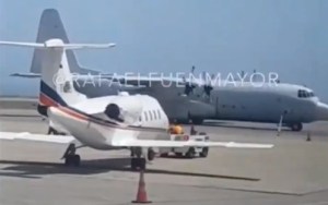 EN VIDEO: Un avión Hércules de Estados Unidos aterriza en Maiquetía