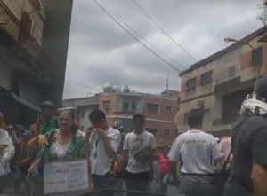 GN en Guárico reparte lacrimógenas contra manifestantes que protestaron por apagón rojo #30Mar (Video)