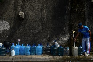 Vecinos de Mirávila reclaman agua #29May