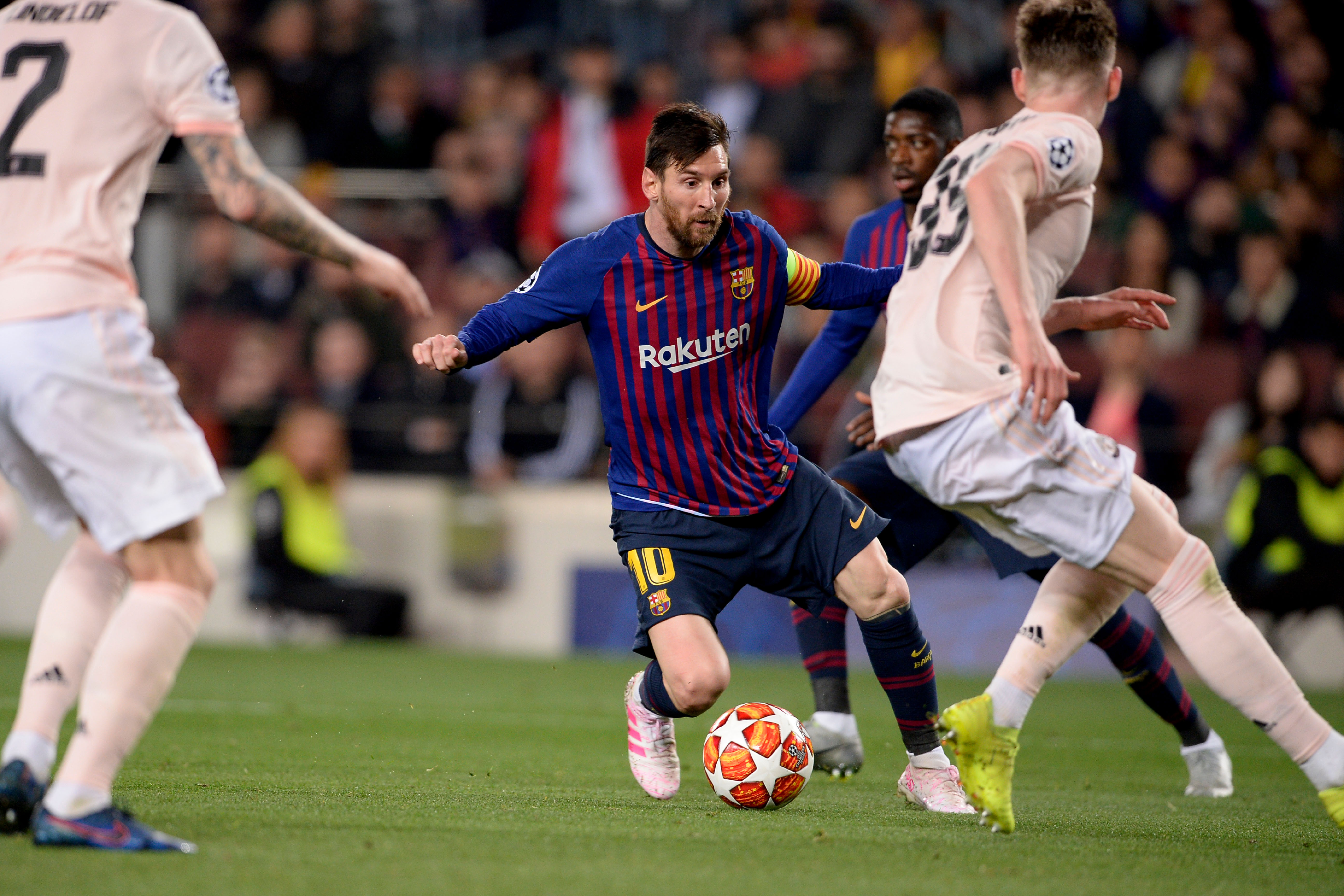 Messi lleva al Barcelona a semifinales de Champions en cuatro minutos